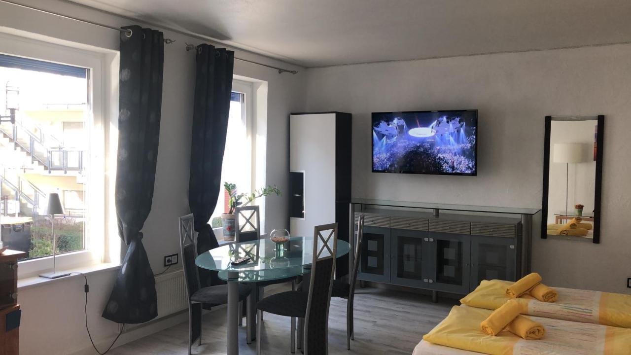 Hotel Am Mueritzhafen Garni Варен Екстер'єр фото