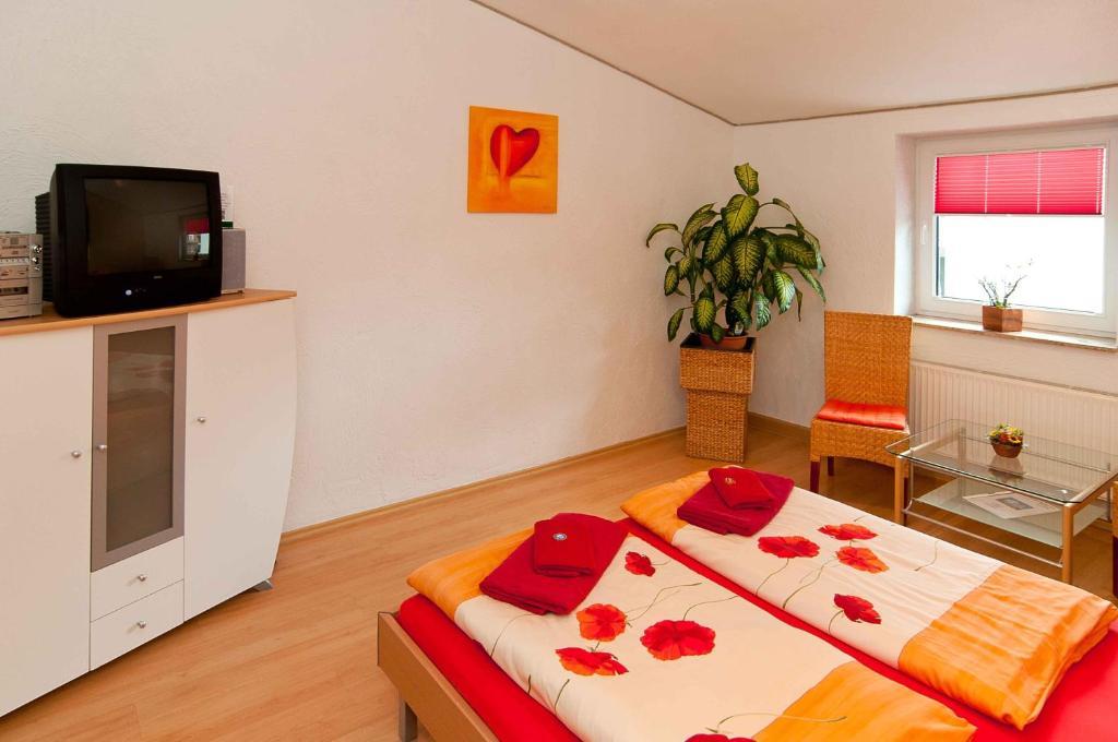 Hotel Am Mueritzhafen Garni Варен Номер фото